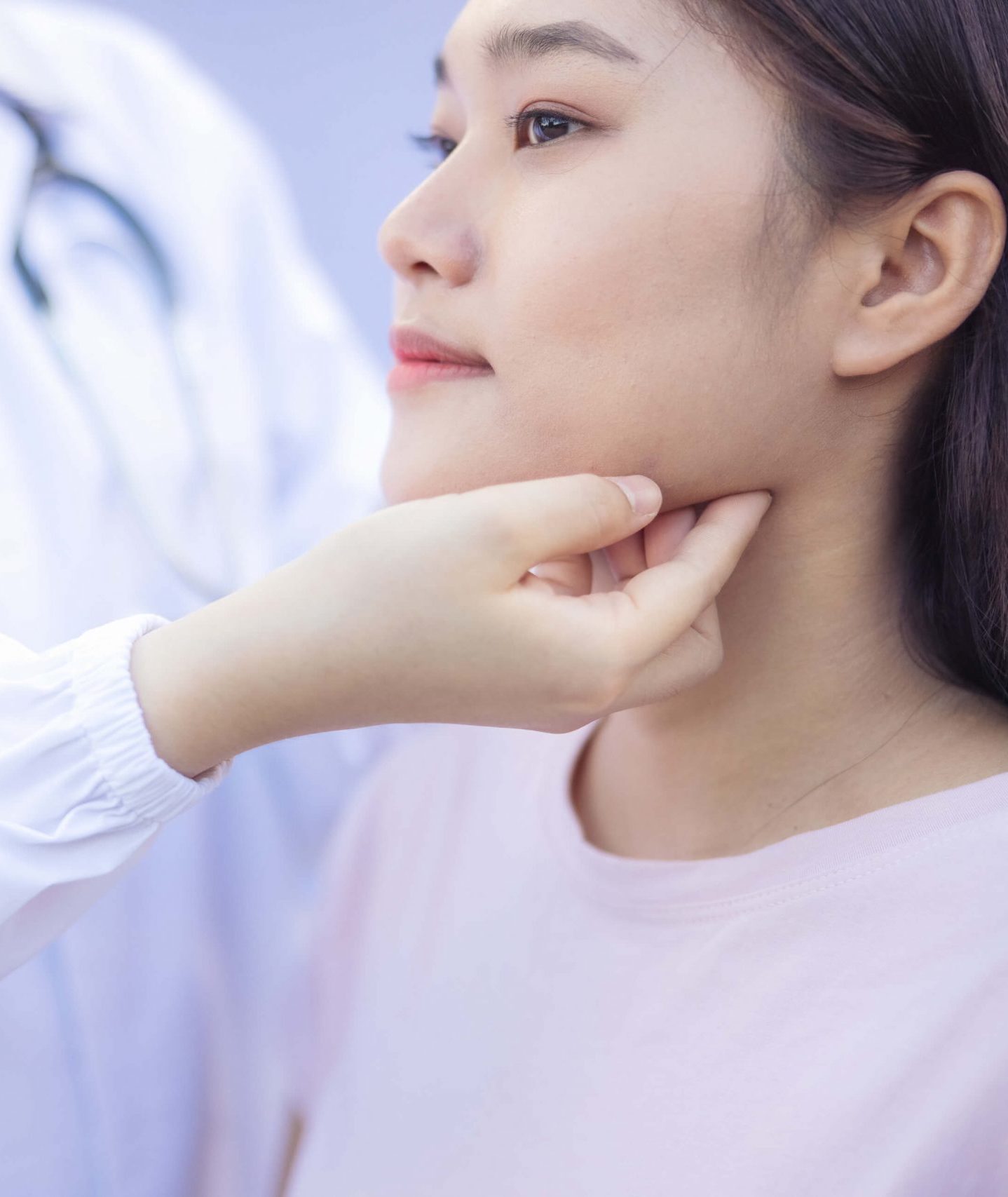 Educational diagram explaining common causes of rosacea